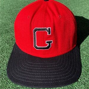 Vintage 80’s New Era Georgia Bulldogs Wool Blend Red Fitted Hat Size 7 USA Made